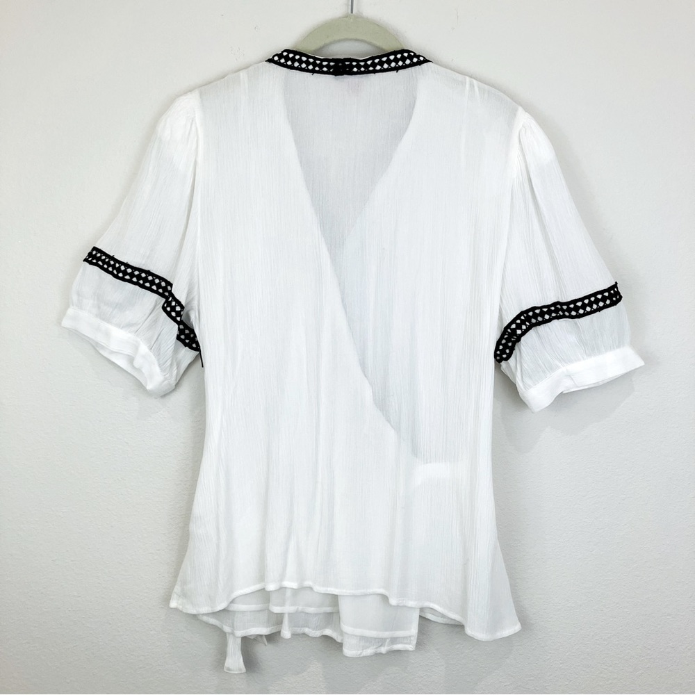 NWOT Vince Camuto Wrap Front Crochet Trim Blouse - Picture 4 of 8